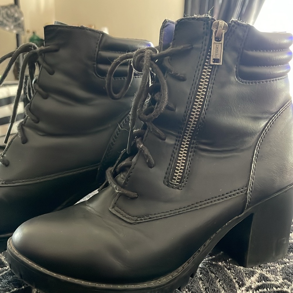 Witchy boots - Picture 5 of 10